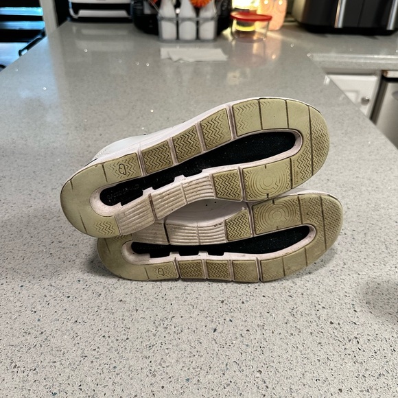 Used On Women’s The Roger Advantage. Size 8.5. - Picture 6 of 8